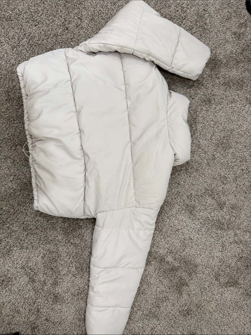 H&M Off-White Cropped Puffer Jacket - Picture 9 of 9